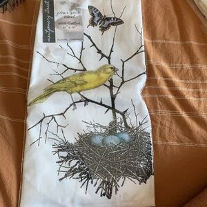 MONTGOMERY STREET
FLOUR SACK TOWEL: BIRD WITH NEST